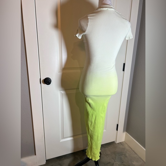 Ribbed v neck collar maxi dress - Picture 6 of 6